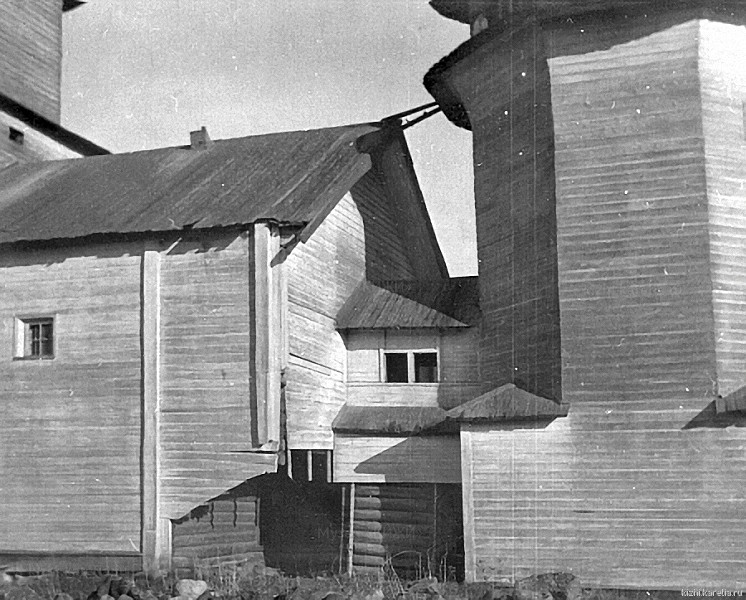 Фрагмент Вознесенской церкви в д.Типиницы. 12.06.1944.