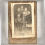 Групповой портрет крестьянской семьи Поздняковых из Поморья
