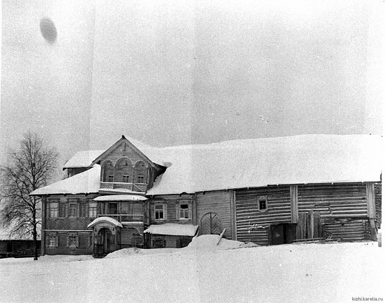 Дом в д.Селецкое, расписанный И.М.Абрамовым. 27.01.1943.