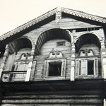 л. 4. Дом Лепсина, д. Кузнецы. 1950 г.(?) Балкон на восточном фасаде