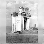 Руины [колокольни] бывш. Клименецкого монастыря. 20.07.1943.