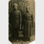 И.М. Никонов с другом И.Е. Зайцевым. Съемка 9 ноября 1917 г.