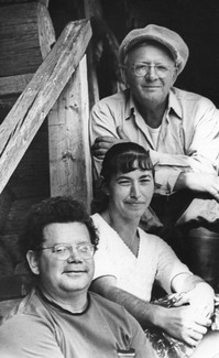 В.И.Смирнов с Алексеем и Валентиной Авдышевыми. 1975 г. (фото из семейного архива)
