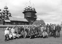 Май 2004 года. Коллектив музея перед началом сезона