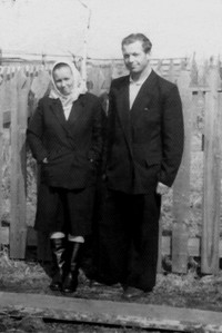 Мария Петровна с мужем. д. Волкостров