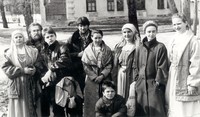 Участники фольклорной экспедиции в с. Шуньга, 1995 г.