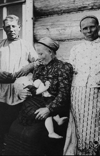 Семья. Приладожская Карелия. С. Паулахарью, 1911 год