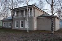 дом Кучевского (западный фасад)