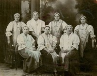 Фото. Женщины в традиционных поморских костюмах, Сорока, 1928 г.