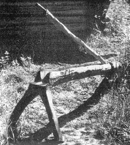 Фото 3. Мялицы для первого обмина льняных стеблей («Кижи», КП-177/4; 932).