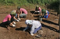 Студенты – практиканты ПетрГУ на археологических раскопках, июль 2011 г.