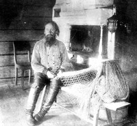 Фото 11. И.Т.Рябинин в доме Андреевых (д.Гарницы). До 1909 г. КП 3876