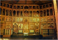Фото 25. Общий вид иконостаса церкви до его демонтажа
