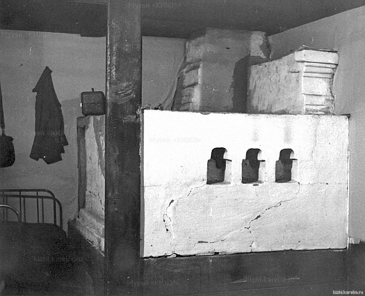Печь в доме И.М.Абрамова. д.Космозеро. 26.01.1943.