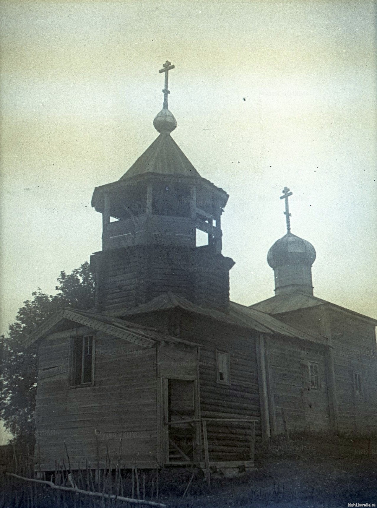 Церковь, д. Онежаны. Вид с юго-запада