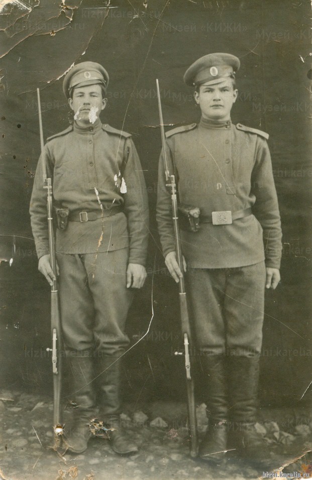 Солдаты Русской императорской армии Алексей Макарович Горин (справа) и Николай