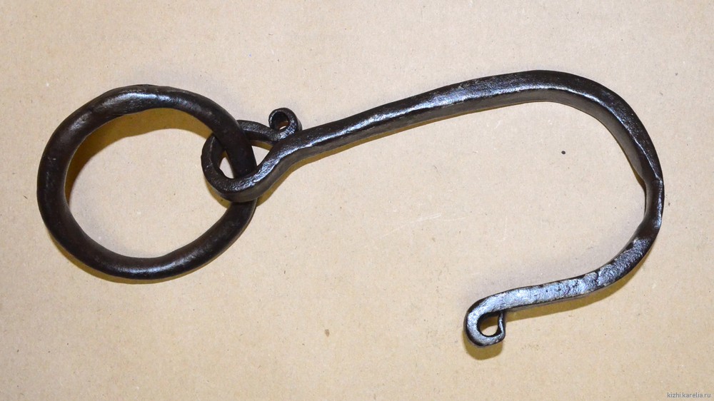 Кольцо с крюком для подвешивания люльки
