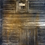 Л. 27. Окно с наличником и дверь, Заонежский р. 1947-1952 гг.