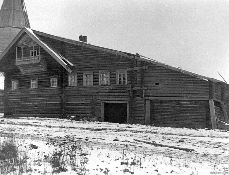 Дом в д.Типиницы. 07.11.1942.