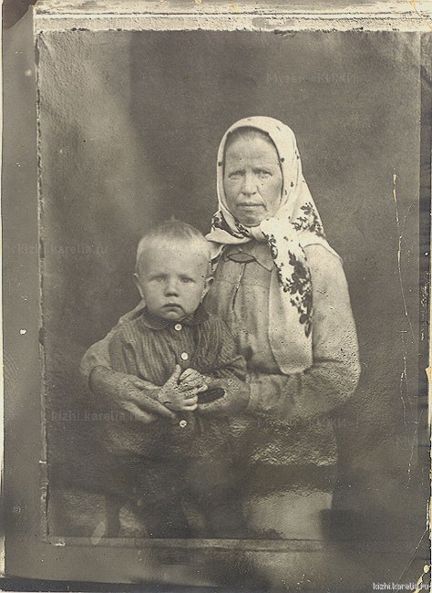 Анна Максимовна Лобанцова с племянником Валентином