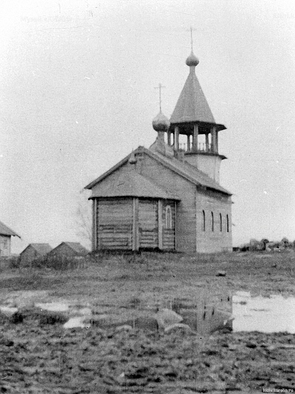 Церковь Введения во храм (18 в.) в д.Сибово. 08.10.1942.