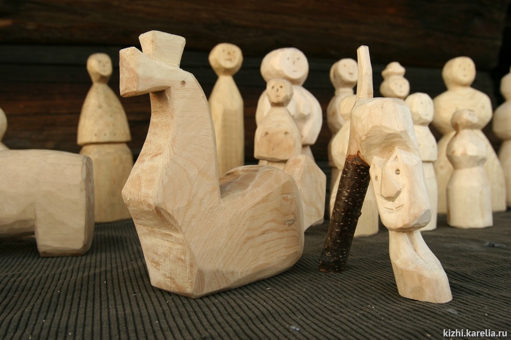 Wooden на русском. Деревянные фигуры. Деревянные игрушки. Фигурка деревянная. Игрушки из дерева для детей.