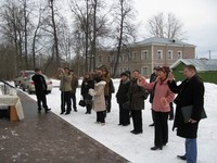 Участники совещания в квартале исторической застройки г. Петрозаводска