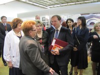Министр культуры В. Мединский с директором музея «Кижи» Э. Аверьяновой