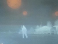 Остров Кижи. Ночной снимок человека на расстоянии 10 м. Фото с экрана монитора.Фото А.Любимцева