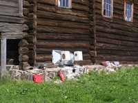 Тепловая обработка СВЧ установками участка стены Покровской церкви