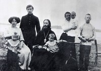 А.С. Петухов с семьей