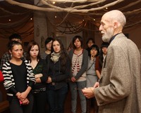 Студенты на выставке «Художник и миф» (международный день студентов — 2011) 