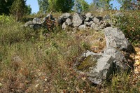 Каменная кладка подковообразной формы на острове Радколье