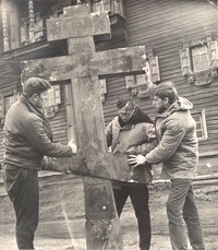 Экспедиция в село Сенная Губа (Моталово). 1967 г. Савелий Ямщиков, Борис Гущин, Геннадий Ланкинен.