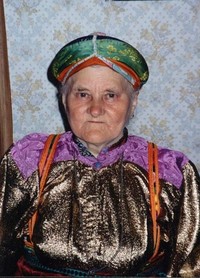 Рис.2. М.И.Филиппова, п.Овгорт (ЯНАО). Фото автора, 2004