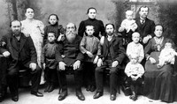 Фото 5. Семья Ермолиных, их родные и близкие. Конец 1890-х – начало 1900-х гг. КП 5161