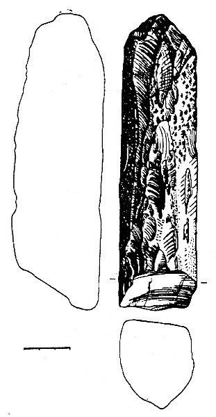 Рис.8. Заготовка кирки (сланец) с поселения Воицкое II