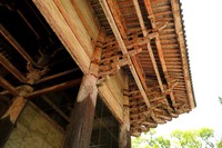 Рис. 2. Конструкция консоли (доугун) на храме в Японии
