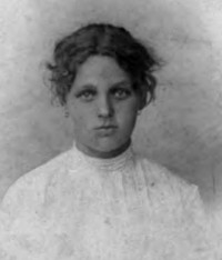 Симеонова (в девичестве Гагарина) Федосья Николаевна, уроженка деревни Корба. До 1910 г.
