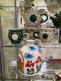 Керамические изделия в кижском сувенирном магазине. Красивые и практичные вещи для дома