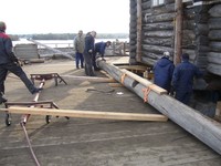 Fig.23. Dismantling of 12-m long log from northern wall of the Church