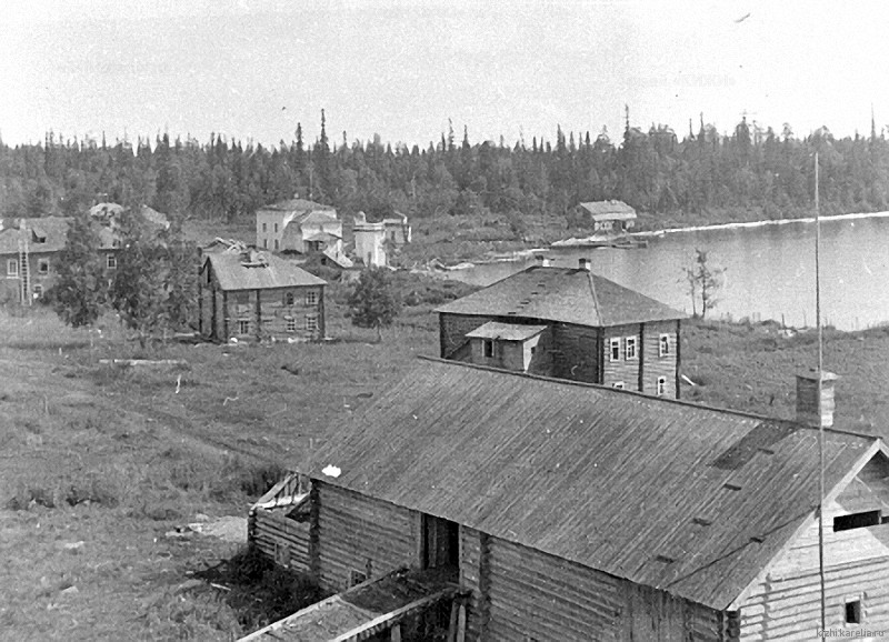 Вид бывшего Клименецкого монастыря. 20.07.1943.