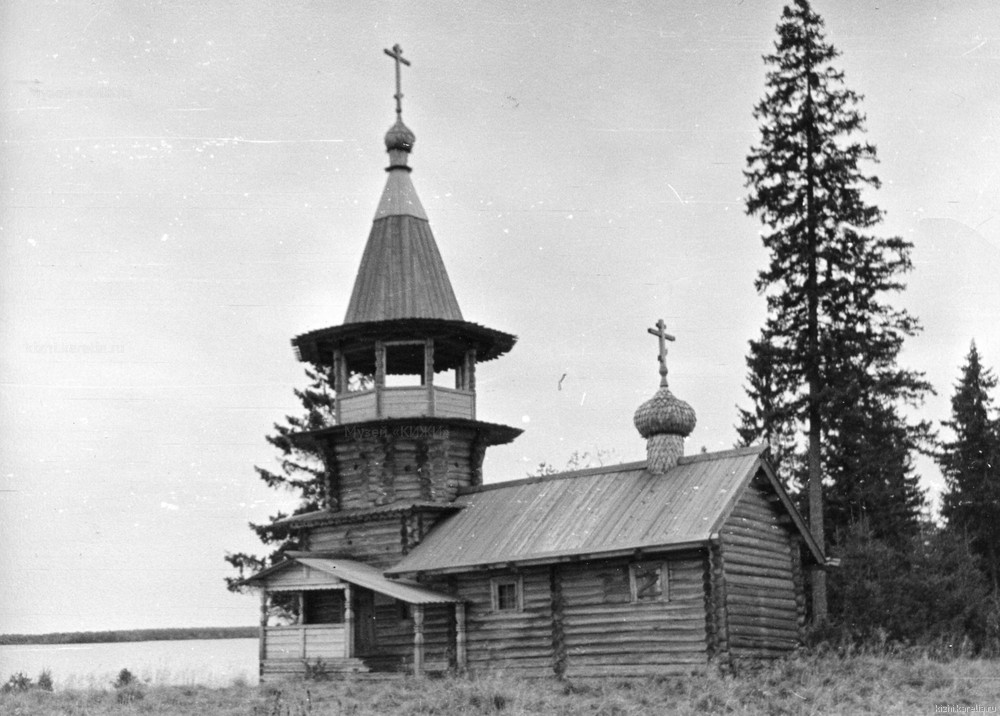 Часовня Знамения Богородицы в д.Корба. Вид с юго–востока