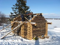 Плотницкий центр: работа день за днем