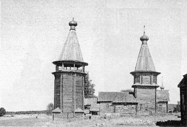 Фото 14. Варваринская церковь в с.Яндомозеро Медвежьегорского района. 1979 г. Вид с юга. НВФ 4989