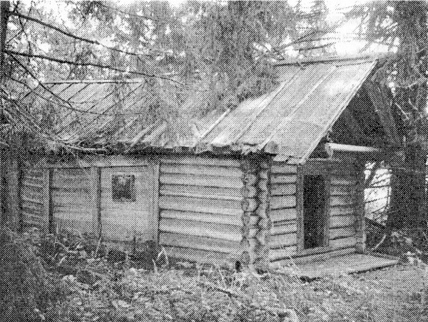 Фото 1. Ильинская часовня в д.Лазорево Медвежьегорского района. 1979 г. Вид с северо-запада. НВФ 5628