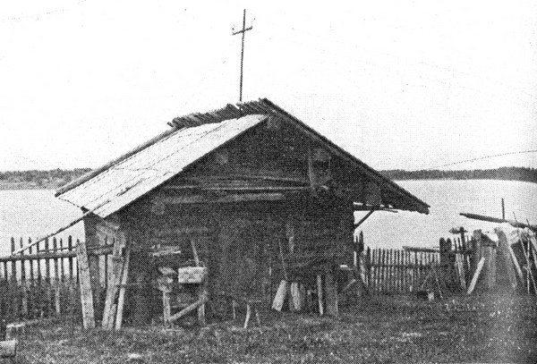 Фото 26. Амбар В.Е.Карпова в деревне Колатсельга Пряжинского района. Общий вид. НВФ-9702.