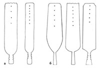 Рис.2. Прялки юго-западного и восточного берегов Онежского озера: а) прялки прионежских вепсов; б) пудожские прялки